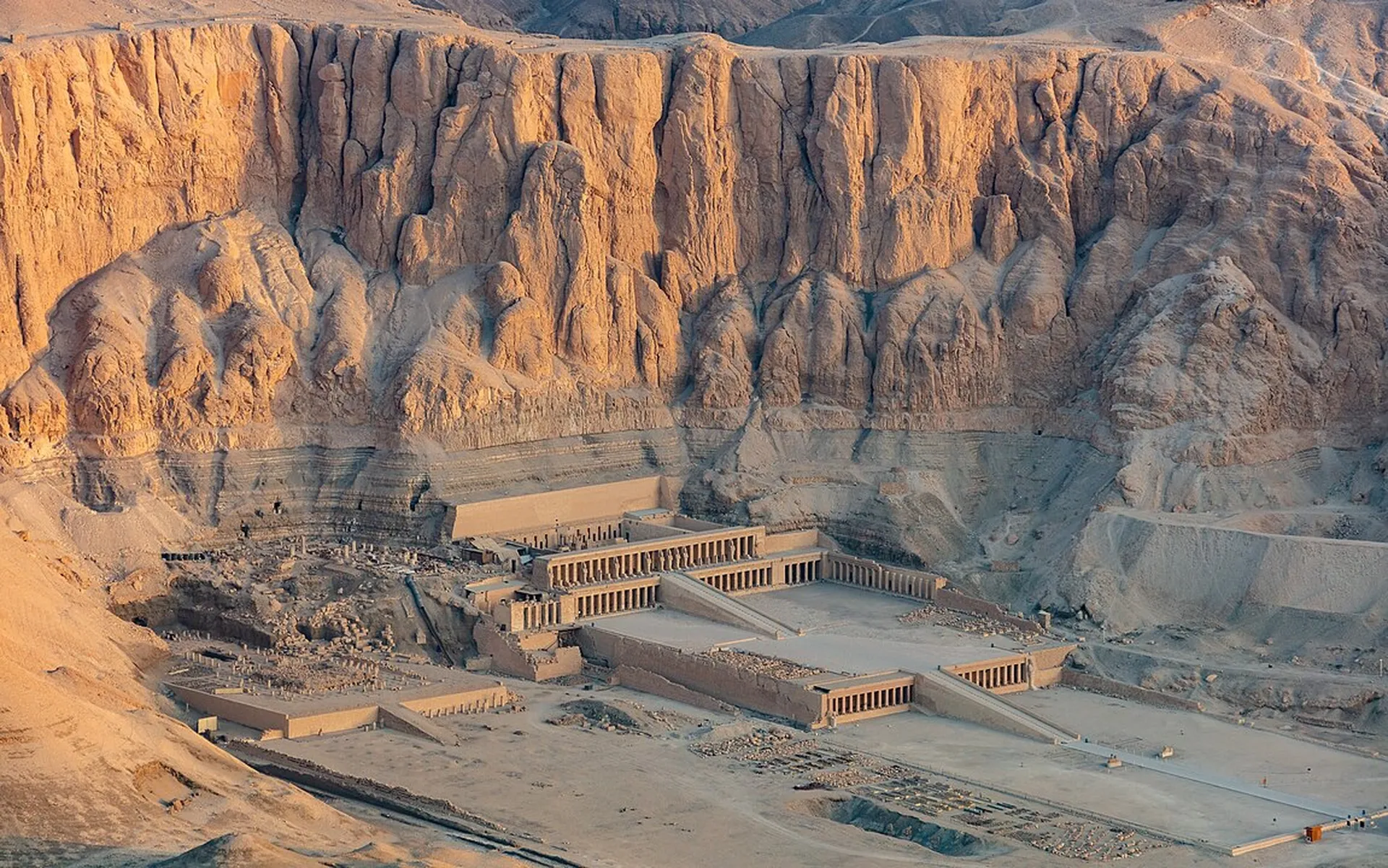 large_Templo_funerario_de_Hatshepsut